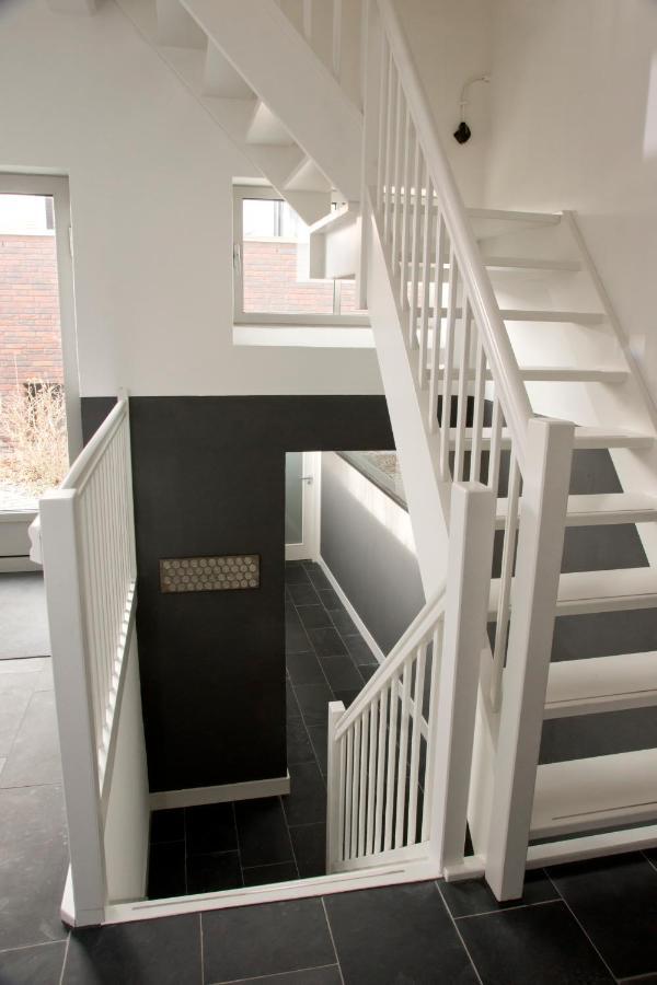 Pompgebouw Aan De Rijn * Tolkamer